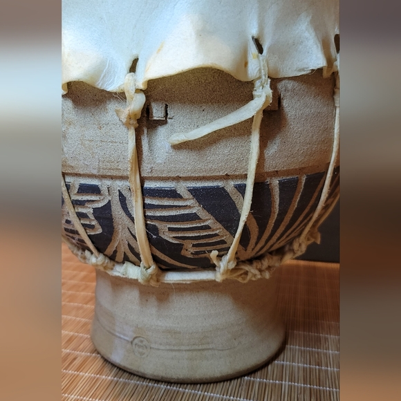 Handmade pottery DJEMBE style Skin Drum Bongo Artist Made PNW 🎶 - Picture 9 of 9